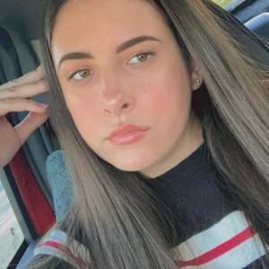 Meet your Posher, Yilena